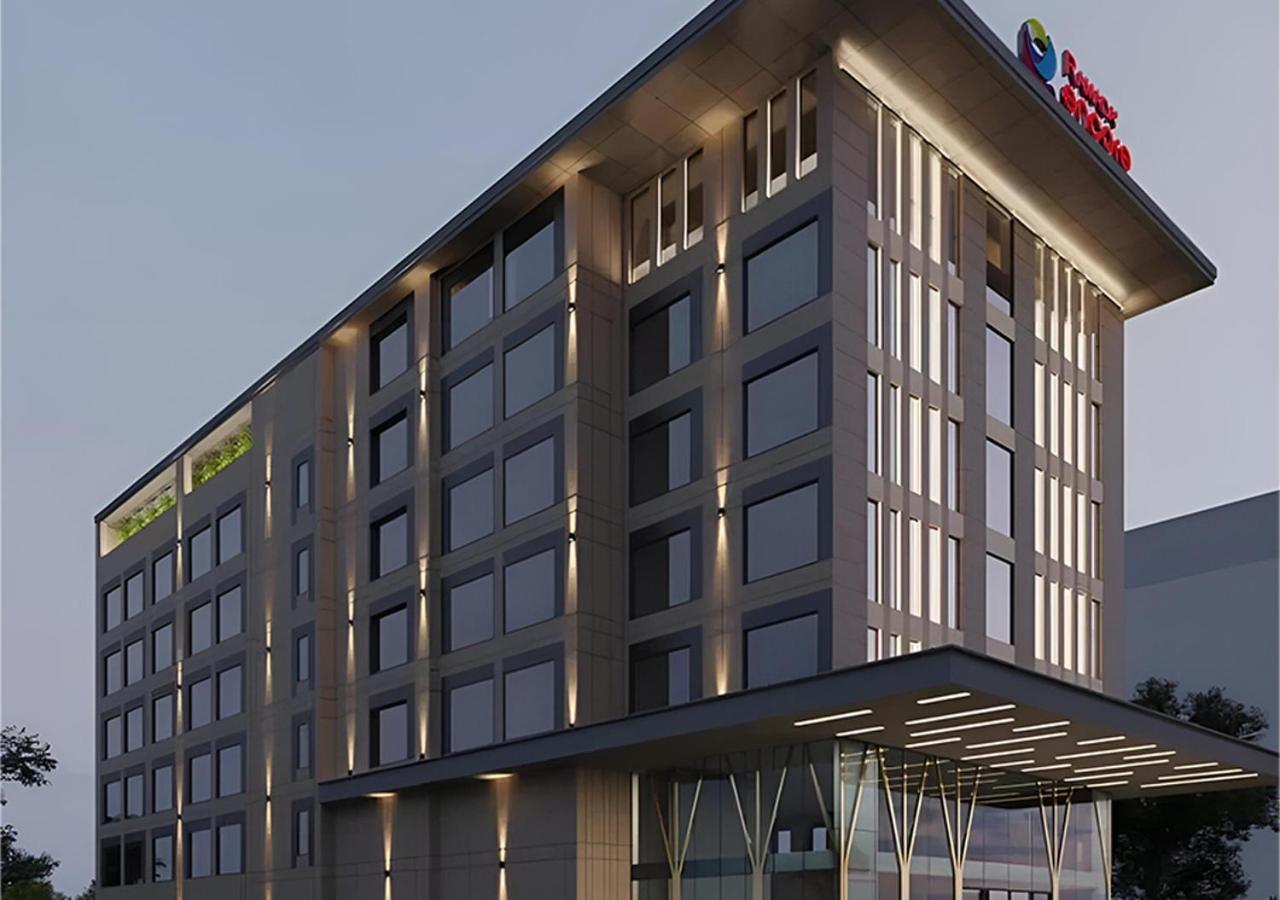 Ramada Encore By Wyndham Indore Nipania Exterior foto