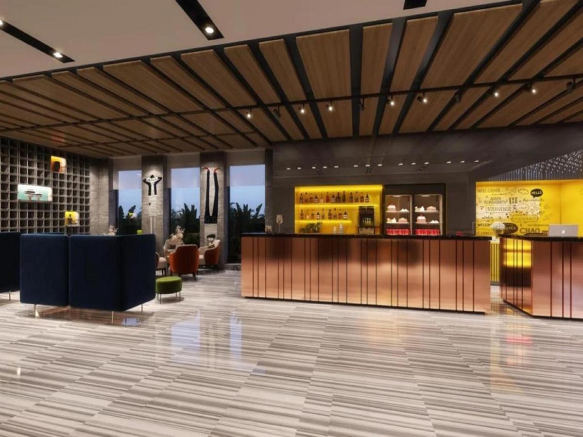 Ramada Encore By Wyndham Indore Nipania Exterior foto